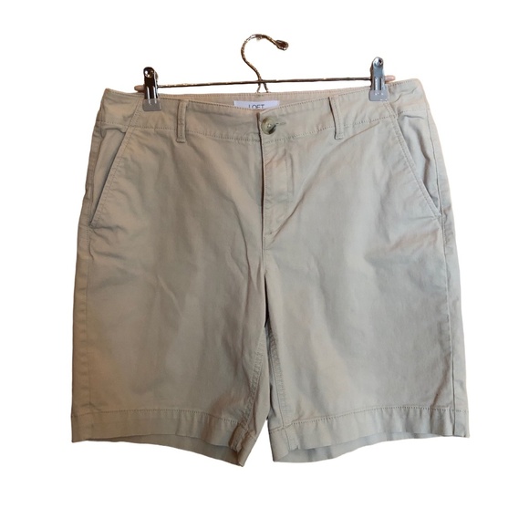 LOFT The Monroe Bermuda Short Women’s Size 8 Classic Light Khakis Minimalist - Picture 3 of 16